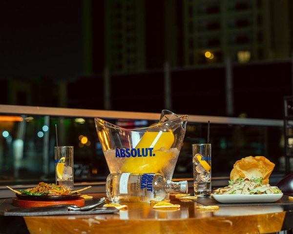 ¿Cómo seleccionar el mejor bar para una noche de cócteles?